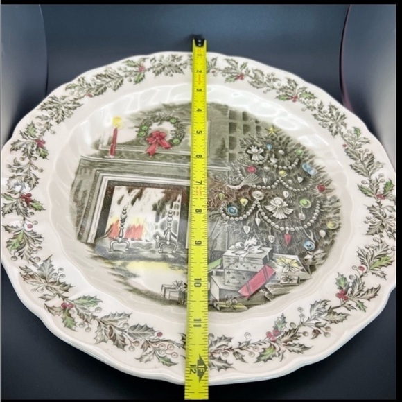 Johnson Brothers “Genuine Hand Engraving” Chop Plate – 12 1/4” – England - Picture 4 of 7